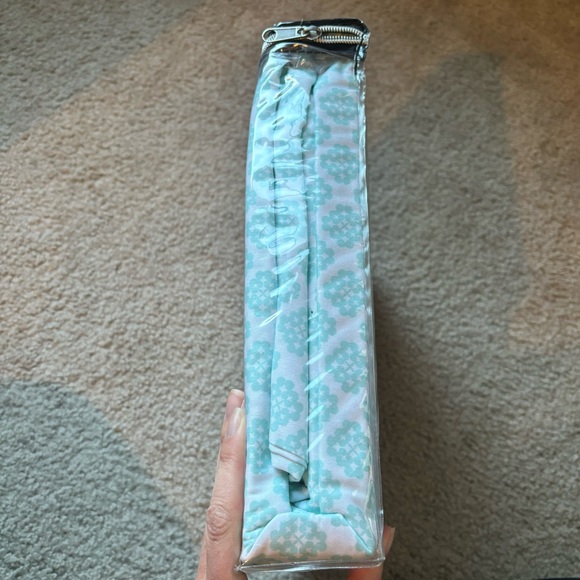 Kensie Blue & White Queen Sheet Set NEW - Picture 5 of 5